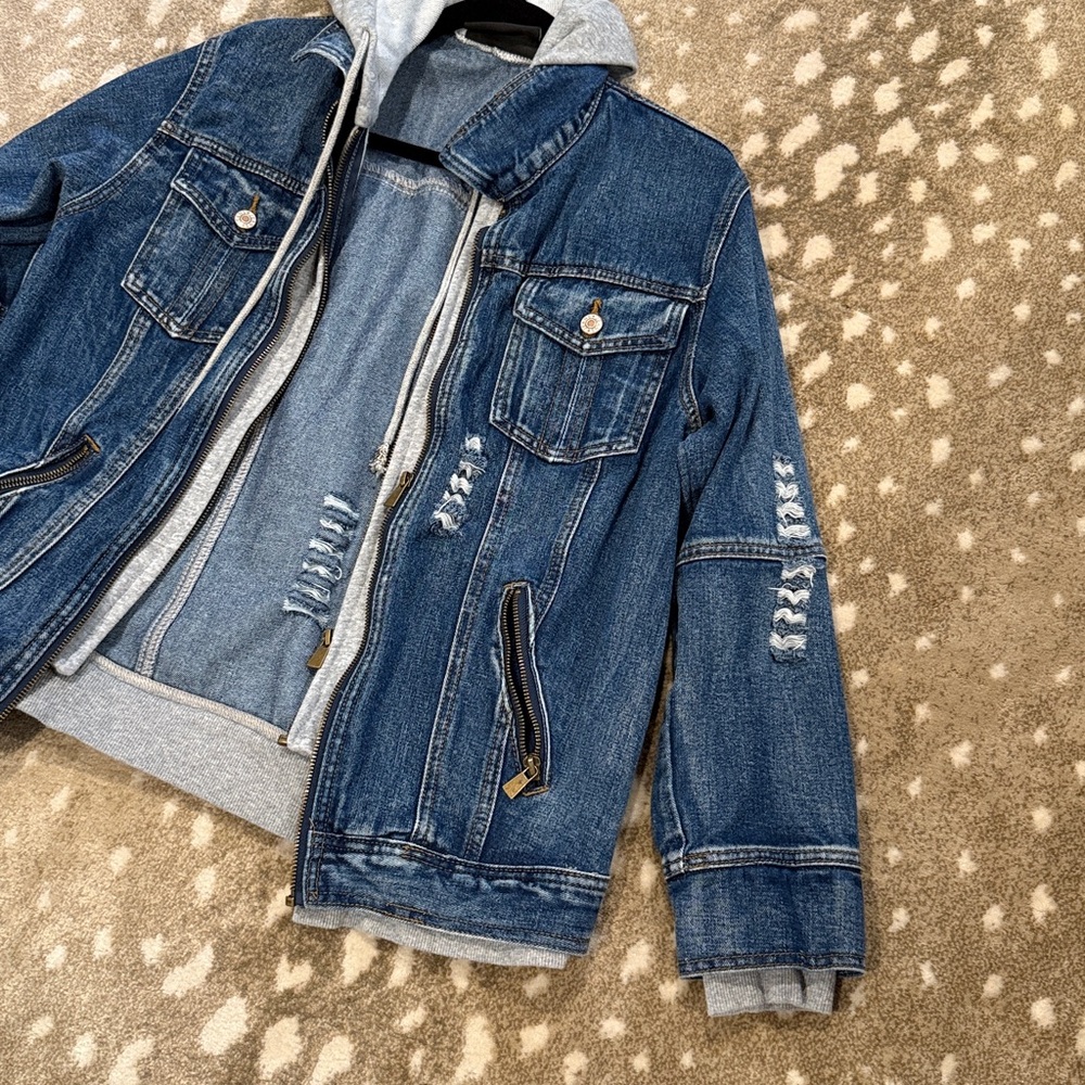 Branded Royalty Denim Jacket with Gray Hoodie. Size M - Picture 2 of 7